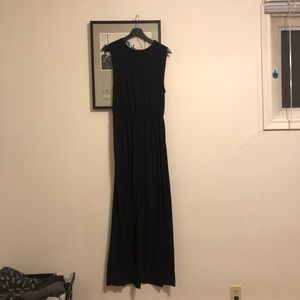 comfy black maxi dress